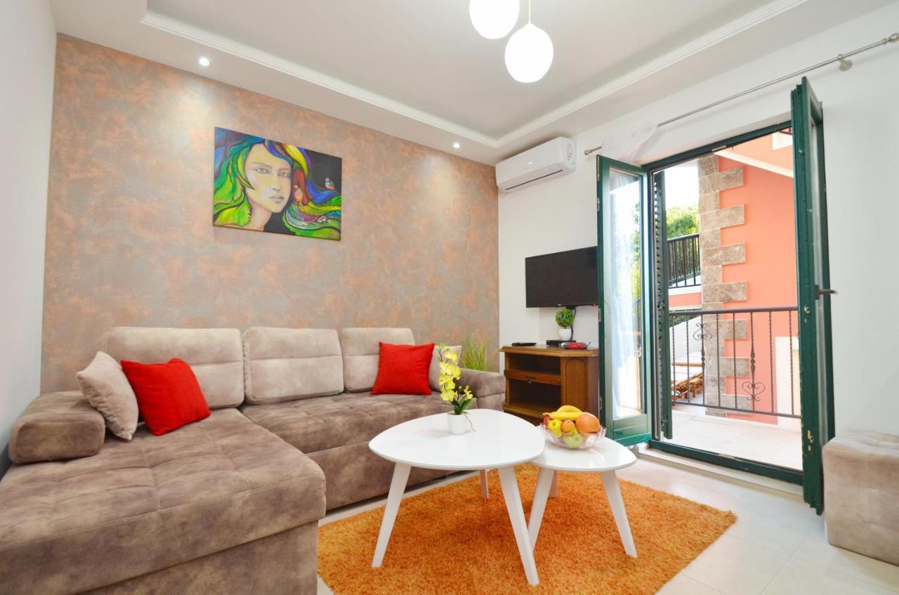 Apartments Lux S Tivat Luaran gambar