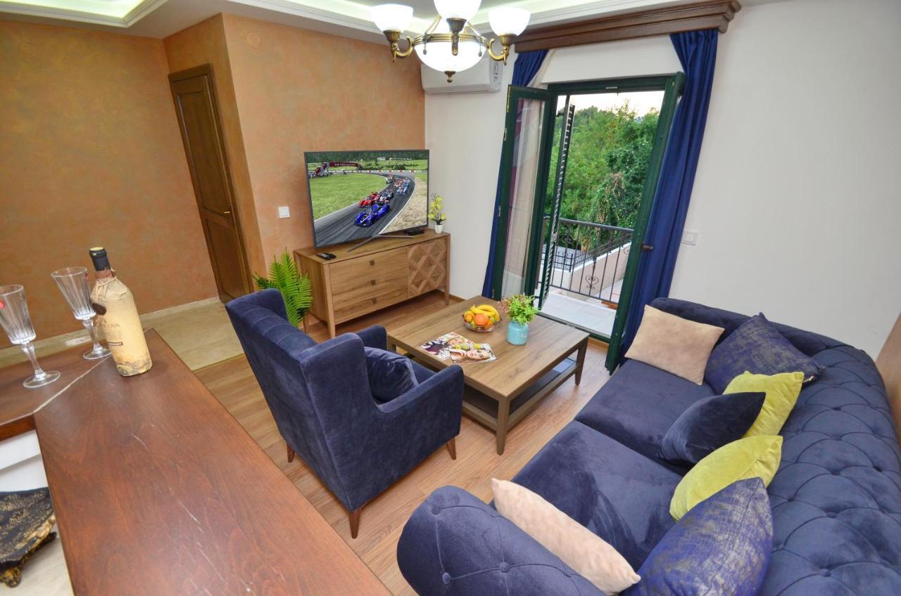 Apartments Lux S Tivat Luaran gambar