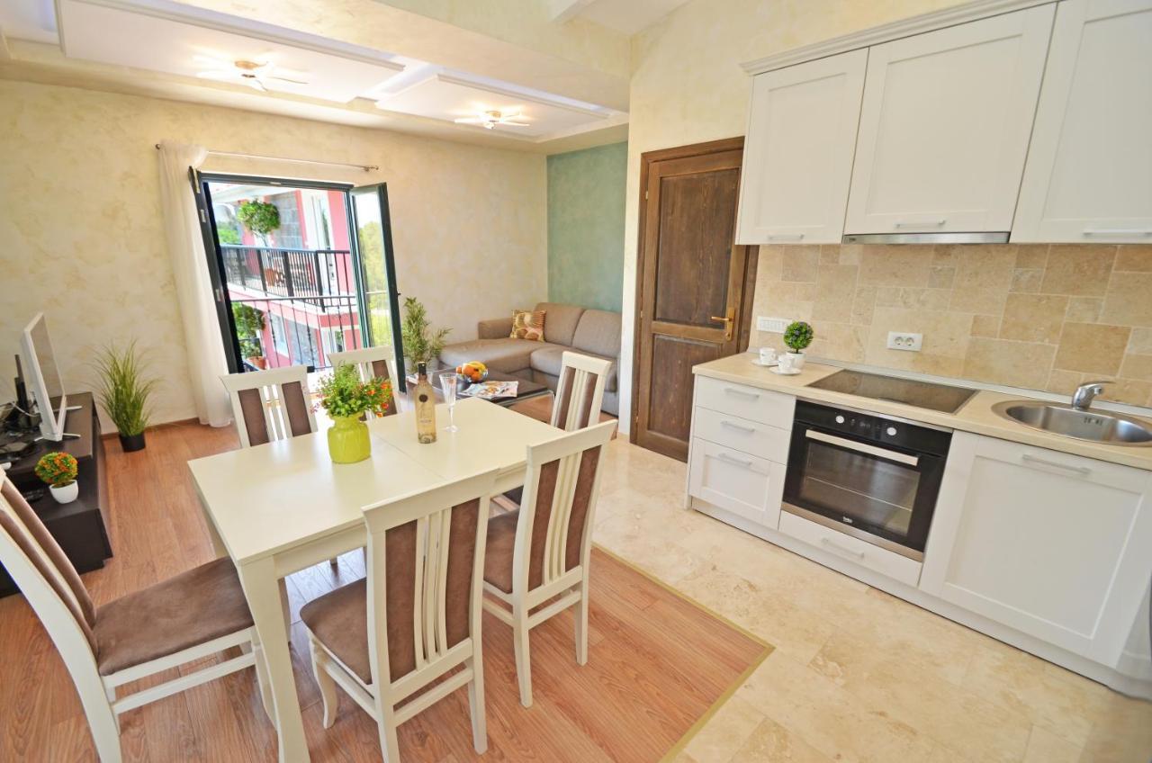 Apartments Lux S Tivat Luaran gambar