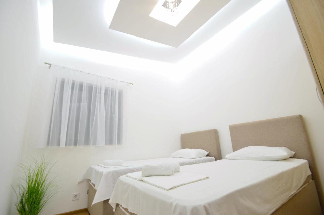 Apartments Lux S Tivat Luaran gambar